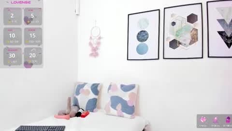 Yunna online show from 19, 10, 2025