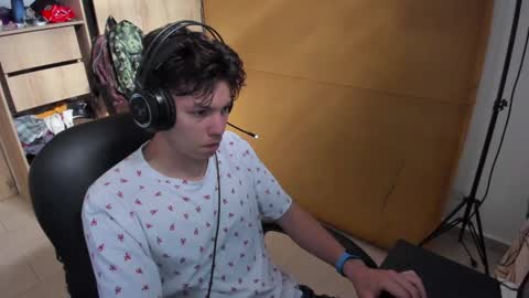 yurii_moody online show from 27, 12, 2024