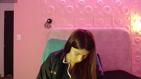 YUYIS online show from 14, 1, 2026