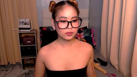 Snapshot of yvannasilva18 chatting on 18, 2, 2025 jai online show from 18, 2, 2025