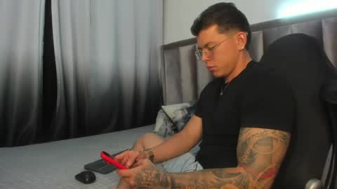 Snapshot of zacandmarcosmg_ chatting on 28, 5, 2026 zacandmarcosmg_ online show from 28, 5, 2026