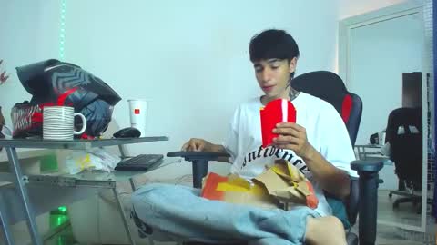 zack online show from 25, 12, 2024