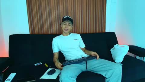 zack online show from 25, 2, 2025