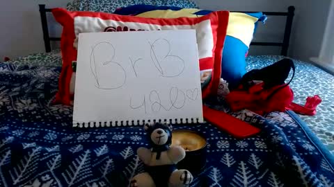 Snapshot of zaddyslilslutbucket chatting on 16, 11, 2025 zaddyslilslutbucket online show from 16, 11, 2025