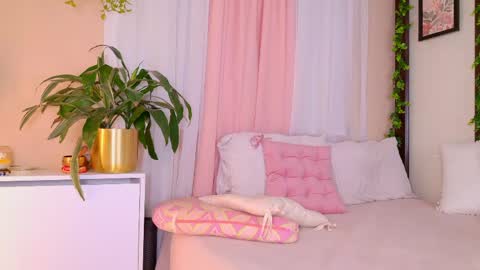   online show from 21, 4, 2026