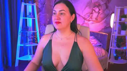 Zafiramoonn online show from 10, 2, 2026