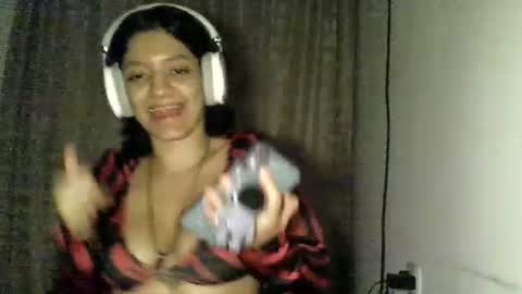 Snapshot of zafiro_rubi chatting on 28, 7, 2026 Zafiro online show from 28, 7, 2026