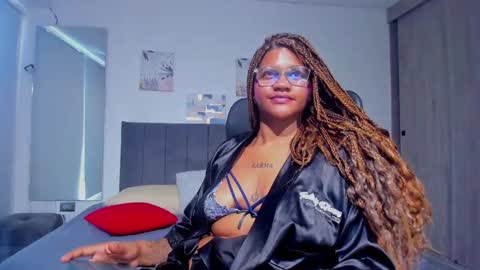 Snapshot of zahra_rose chatting on 12, 3, 2025 zahra_rose online show from 12, 3, 2025