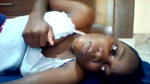 Snapshot of zainxxxx chatting on 29, 4, 2026 zainxxxx online show from 29, 4, 2026