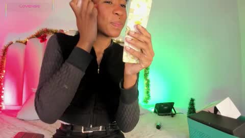 Snapshot of zairarose25 chatting on 1, 12, 2025 Zaira online show from 1, 12, 2025