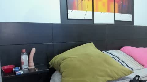 Snapshot of zamara_raw chatting on 1, 10, 2025 zamara_raw online show from 1, 10, 2025