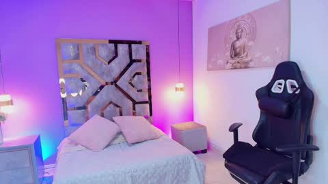 zamira_taylor online show from 2, 10, 2025