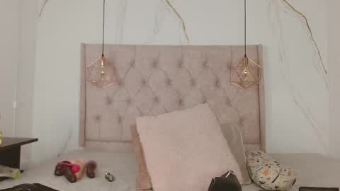 Snapshot of zamirasc chatting on 9, 10, 2025 ZAMIRA online show from 9, 10, 2025