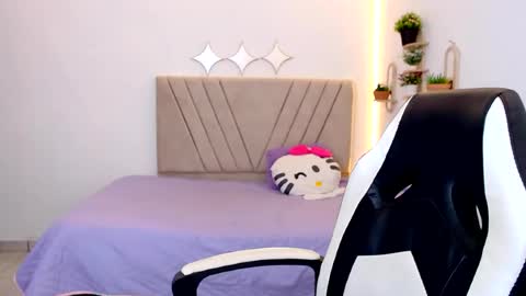 Snapshot of zara_cute18 chatting on 27, 6, 2026 Zara online show from 27, 6, 2026