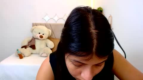 Snapshot of zara_cute18 chatting on 6, 7, 2026 Zara online show from 6, 7, 2026