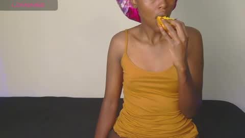 Snapshot of zara_lae chatting on 10, 7, 2026 nicky online show from 10, 7, 2026