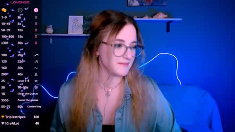 Snapshot of zara_lys chatting on 11, 10, 2025 ur kitten 3 online show from 11, 10, 2025