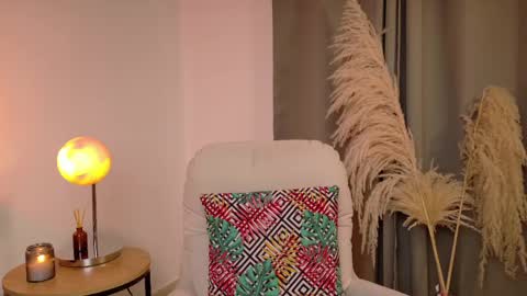 Snapshot of zara_nova chatting on 17, 5, 2026 Zara Nova online show from 17, 5, 2026