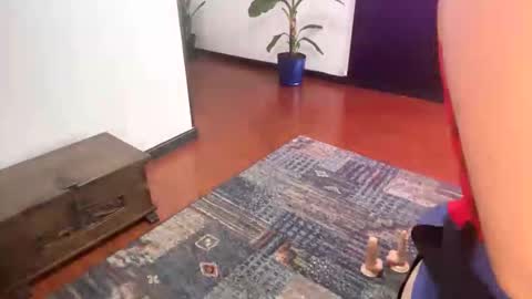 Snapshot of zaraalessandre chatting on 1, 10, 2025 HELLO I AM ZARA NTMU online show from 1, 10, 2025