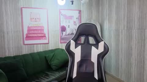 Isabella online show from 29, 3, 2026