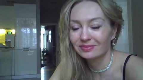 Zarina Swift online show from 20, 1, 2025