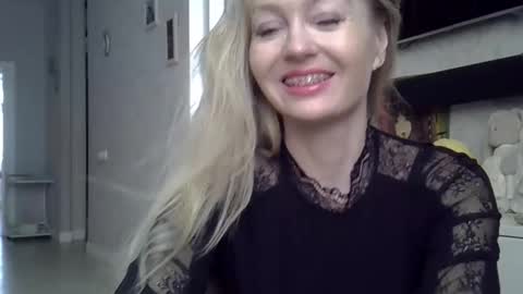 Zarina Swift online show from 9, 3, 2025