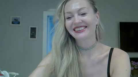 Zarina Swift online show from 28, 9, 2025