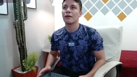 Snapshot of zayn_clausen chatting on 11, 4, 2026 zayn_clausen online show from 11, 4, 2026