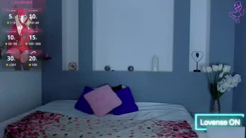 Karolyne online show from 24, 11, 2025