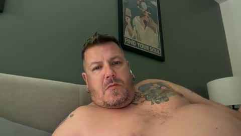 Snapshot of zellysgift1 chatting on 22, 10, 2025 zellysgift1 online show from 22, 10, 2025