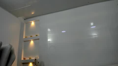 Zenda Evans online show from 2, 2, 2026