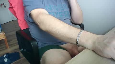 Snapshot of zenlem chatting on 14, 4, 2026 zenlem online show from 14, 4, 2026