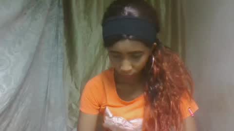 zeolineess online show from 10, 11, 2025