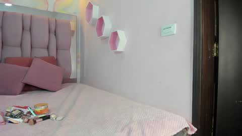 ZEPHYRA ANGELS online show from 31, 12, 2024