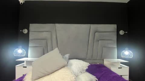 ZEPHYRA ANGELS online show from 4, 3, 2025