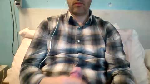 Snapshot of zeus00811 chatting on 22, 3, 2026 zeus online show from 22, 3, 2026