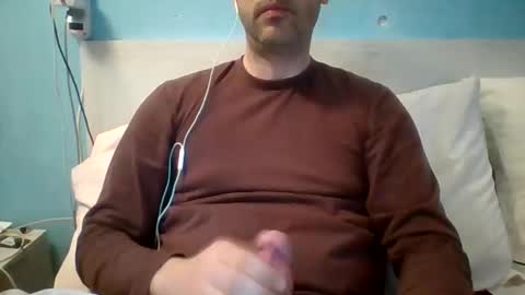 Snapshot of zeus00811 chatting on 31, 3, 2026 zeus online show from 31, 3, 2026