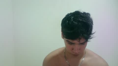 Snapshot of zeus_183 chatting on 21, 6, 2026 zeus_183 online show from 21, 6, 2026