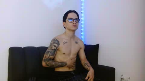 zeus online show from 25, 4, 2026