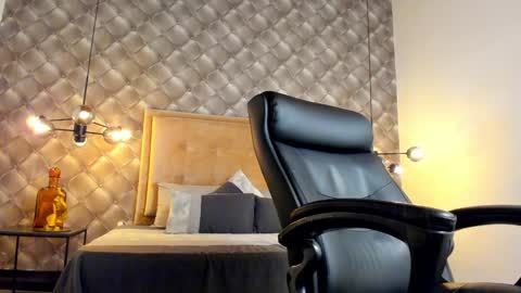 zeus online show from 8, 12, 2024