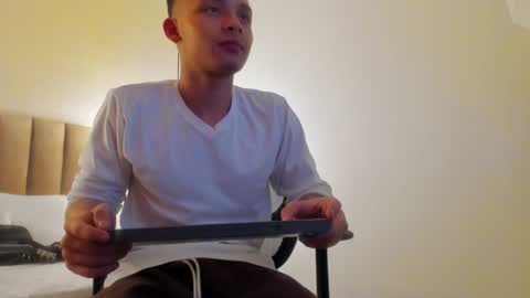 zeus online show from 21, 1, 2025