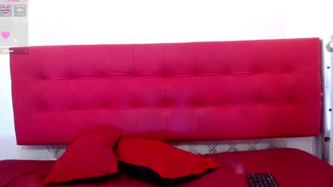 ZHAMIRA  ANDRES online show from 20, 2, 2025