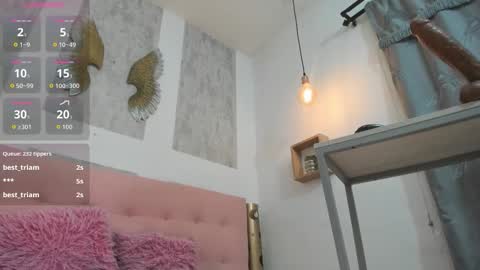 ZHAMIRA  ANDRES online show from 8, 10, 2025