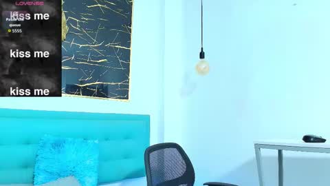 ZHAMIRA  ANDRES online show from 26, 10, 2025