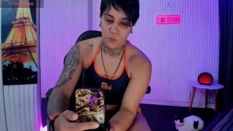 Snapshot of zhoestrong chatting on 4, 6, 2026 zhoestrong online show from 4, 6, 2026