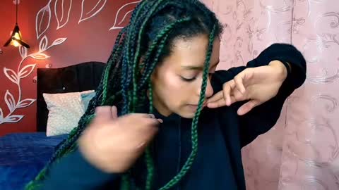 Zia Green online show from 15, 1, 2025