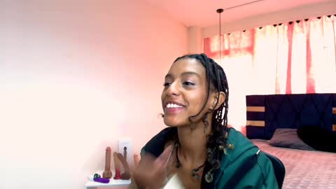 Zia Green online show from 7, 2, 2025