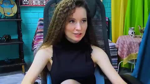 zianichols online show from 17, 2, 2025