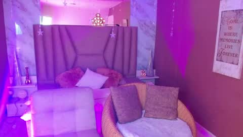 zinna_canela online show from 16, 5, 2026