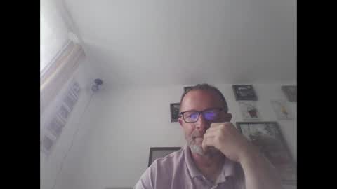 Zippi online show from 21, 9, 2025